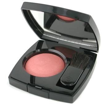 Chanel Joues Contraste Powder Blush No. 55 "In Love" – Radiant Coral-Pink Glow | 4g / 0.14oz